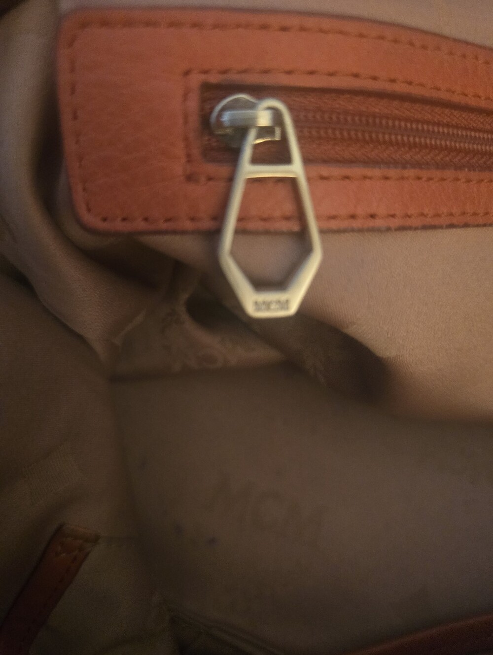 MCM EUC Orange Leather Women's Bag - Picture 13 of 14
